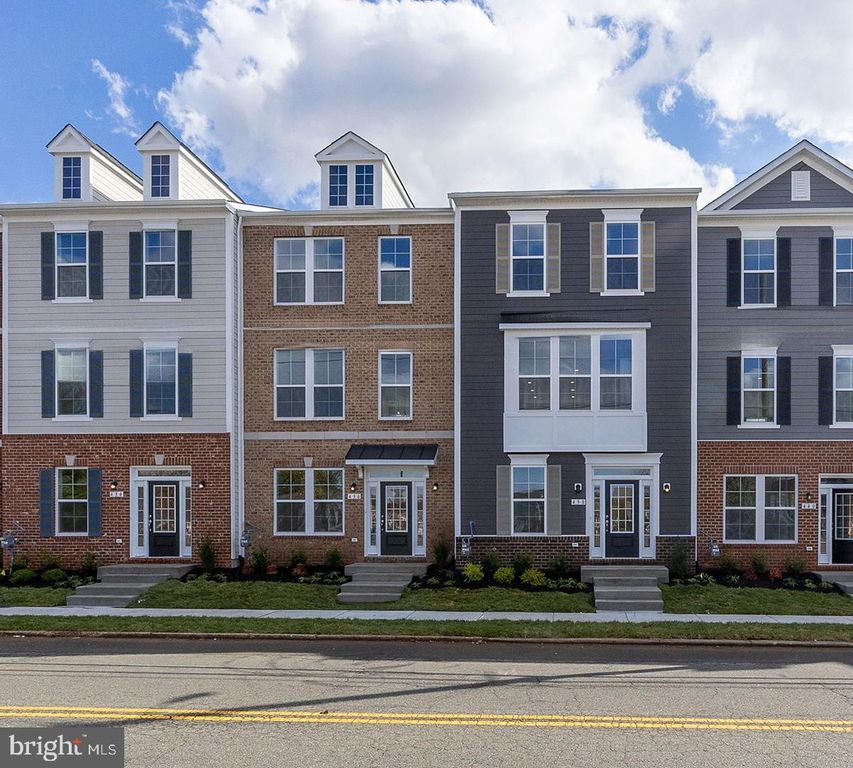 Image 1 of property listing at 436 GERMANIA ST, Fredericksburg, VA 22401