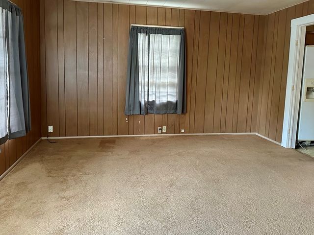 103 Jefferson St, Kerrville, TX 78028