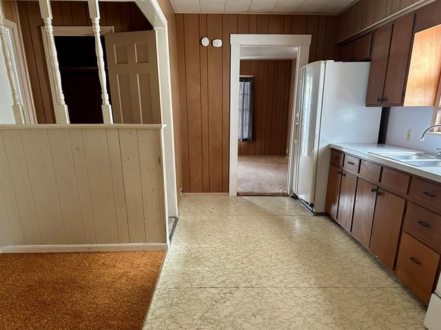 103 Jefferson St, Kerrville, TX 78028