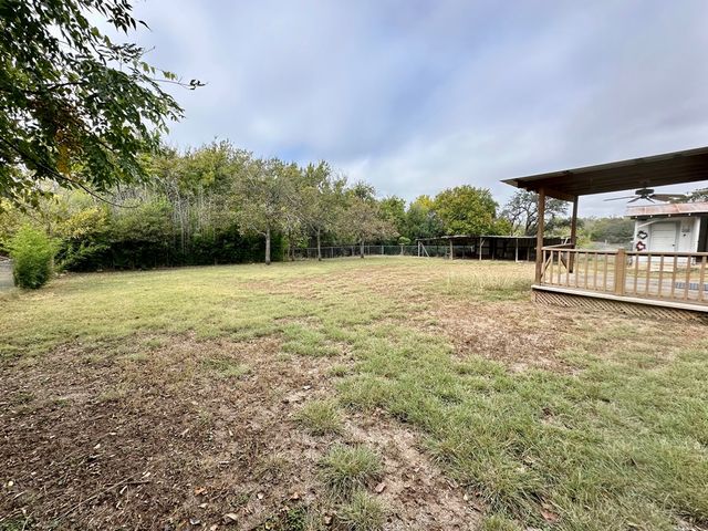 103 Jefferson St, Kerrville, TX 78028