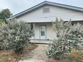 103 Jefferson St, Kerrville, TX 78028