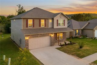 973 E Sparrow Circle, Fayetteville, AR 72701
