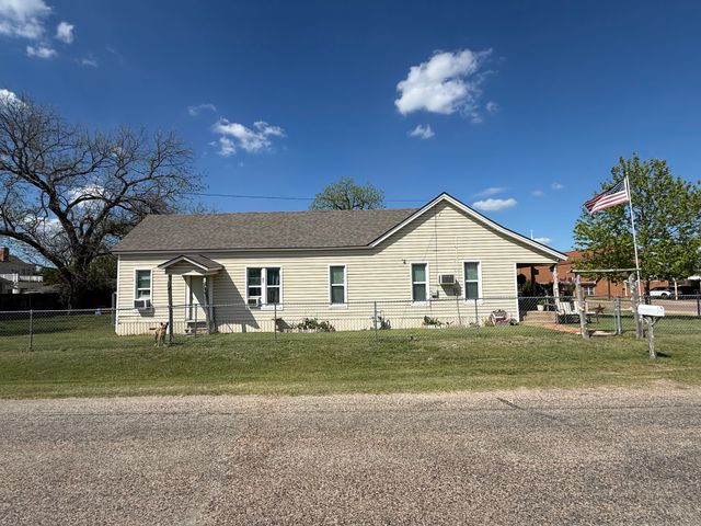 306 3rd Street, Valley Mills, TX 76689
