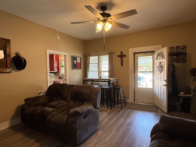 306 3rd Street, Valley Mills, TX 76689