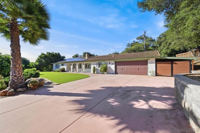 2826 Calle De Malibu, Escondido, CA 92029
