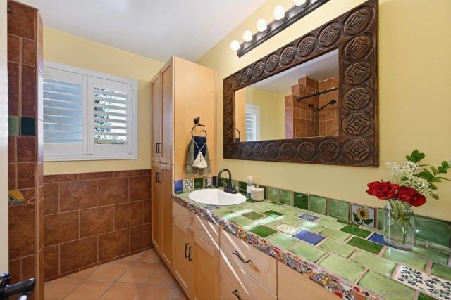 2826 Calle De Malibu, Escondido, CA 92029