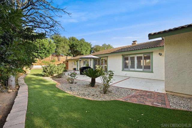 2826 Calle De Malibu, Escondido, CA 92029