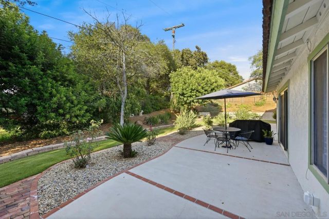 2826 Calle De Malibu, Escondido, CA 92029