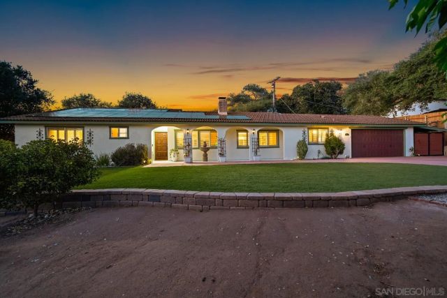 2826 Calle De Malibu, Escondido, CA 92029