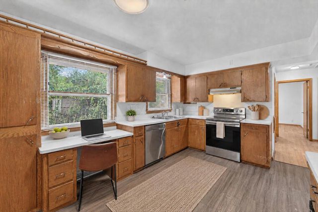 10216 W Burleigh STREET, Wauwatosa, WI 53222