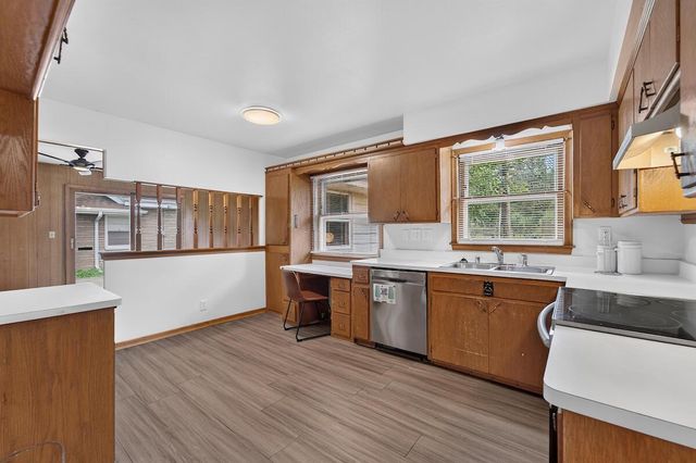 10216 W Burleigh STREET, Wauwatosa, WI 53222