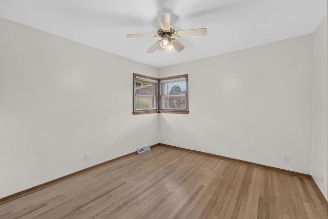 10216 W Burleigh STREET, Wauwatosa, WI 53222