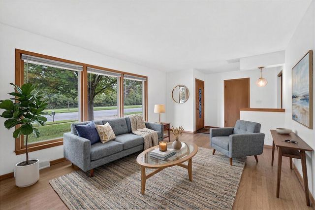 10216 W Burleigh STREET, Wauwatosa, WI 53222