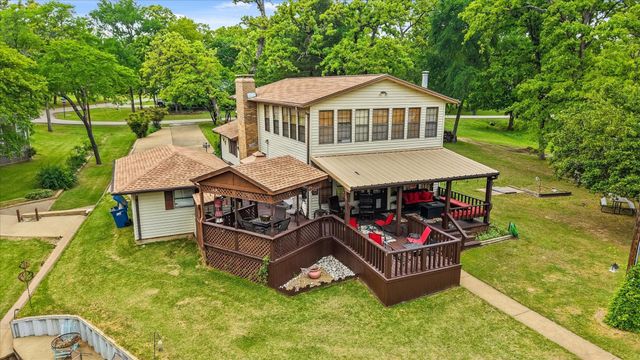 1505 Kanakoa Drive S, Tool, TX 75143