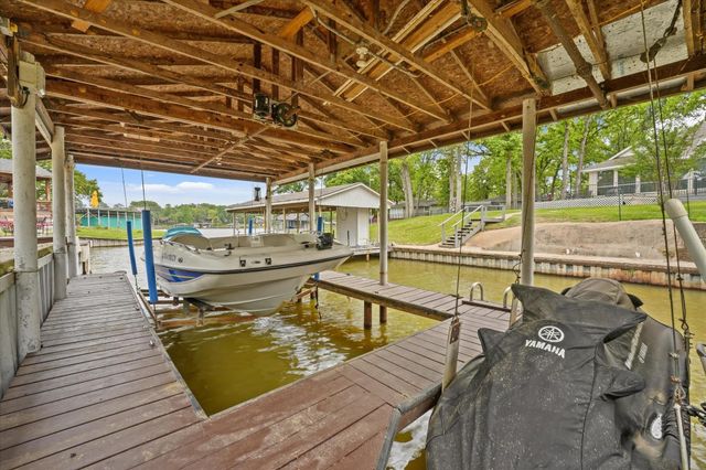 1505 Kanakoa Drive S, Tool, TX 75143