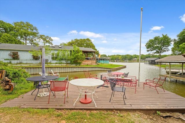 1505 Kanakoa Drive S, Tool, TX 75143