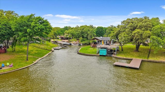 1505 Kanakoa Drive S, Tool, TX 75143