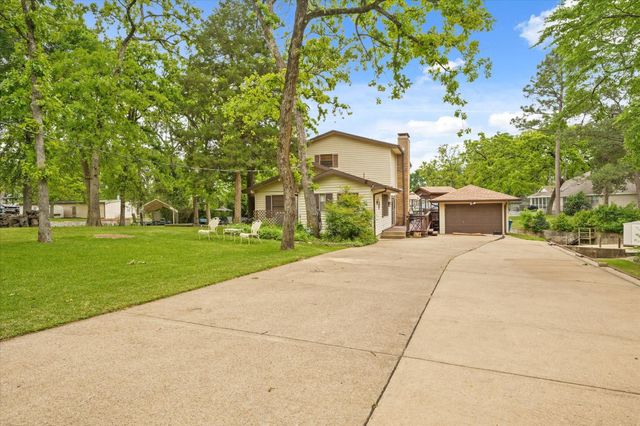 1505 Kanakoa Drive S, Tool, TX 75143