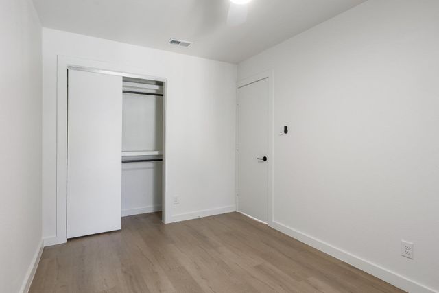 902 Jessie ST B, Austin, TX 78704