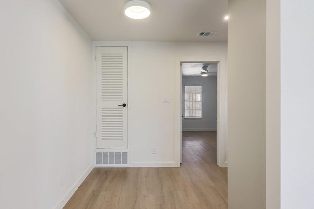 902 Jessie ST B, Austin, TX 78704