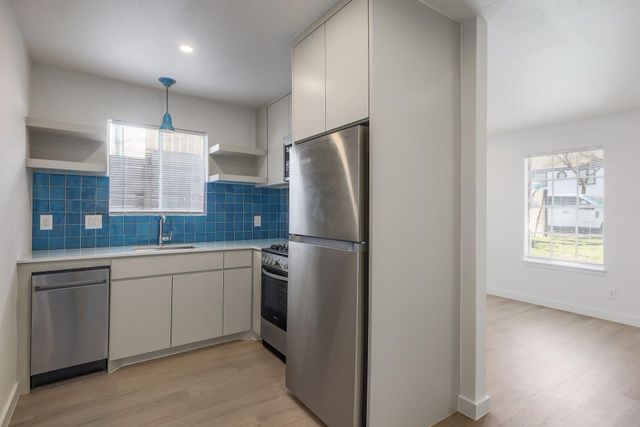 902 Jessie ST B, Austin, TX 78704