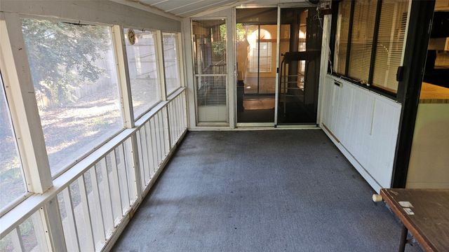 2705 Creekview Drive, Arlington, TX 76016