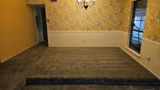2705 Creekview Drive, Arlington, TX 76016