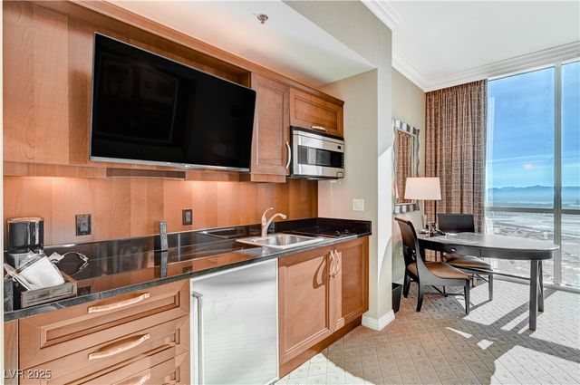 125 East Harmon Avenue 3418, Las Vegas, NV 89109