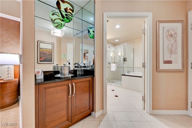 125 East Harmon Avenue 3418, Las Vegas, NV 89109