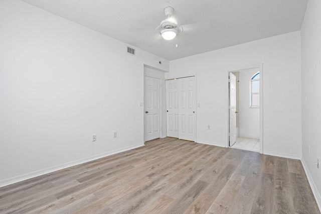 8520 NW 139th Terrace 1602, Miami Lakes, FL 33016