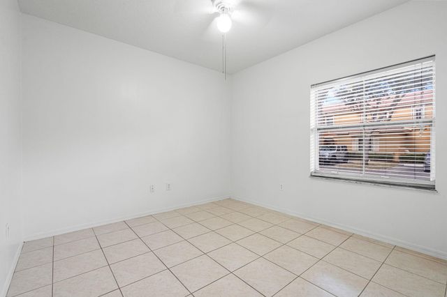 8520 NW 139th Terrace 1602, Miami Lakes, FL 33016