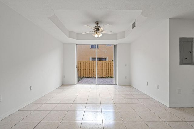 8520 NW 139th Terrace 1602, Miami Lakes, FL 33016