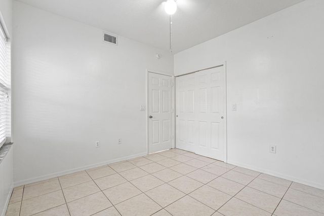 8520 NW 139th Terrace 1602, Miami Lakes, FL 33016