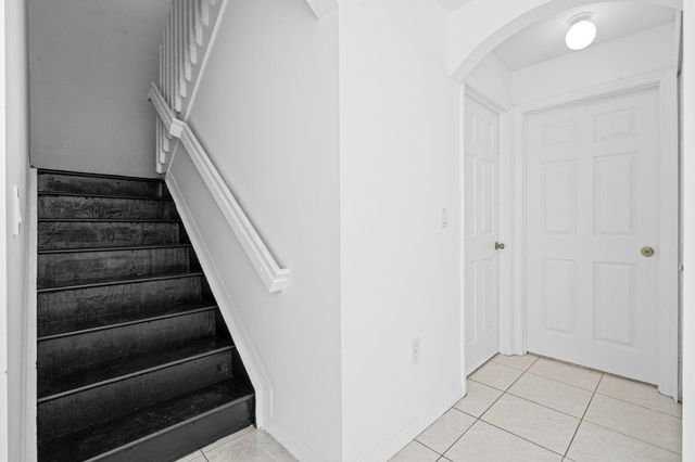 8520 NW 139th Terrace 1602, Miami Lakes, FL 33016