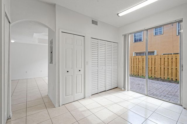8520 NW 139th Terrace 1602, Miami Lakes, FL 33016