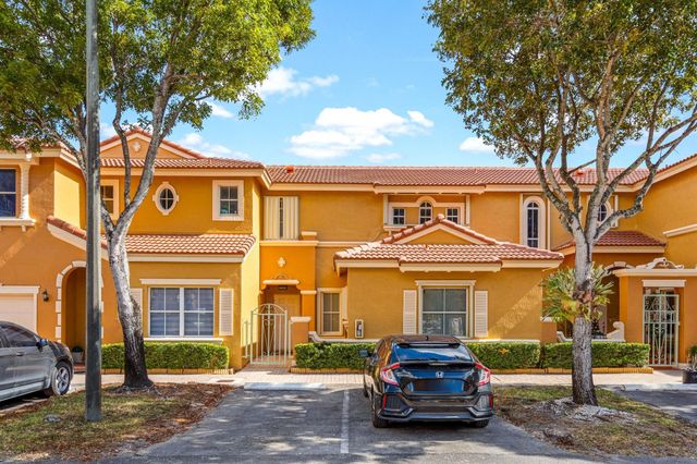 8520 NW 139th Terrace 1602, Miami Lakes, FL 33016