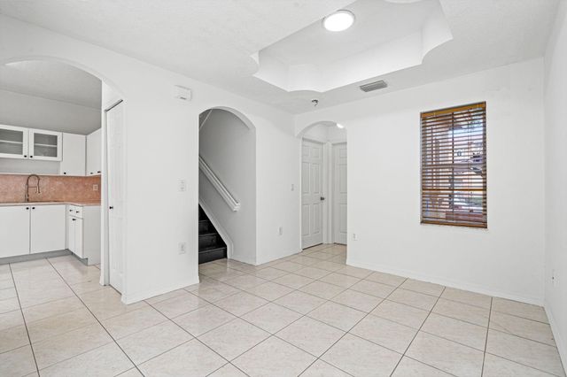 8520 NW 139th Terrace 1602, Miami Lakes, FL 33016
