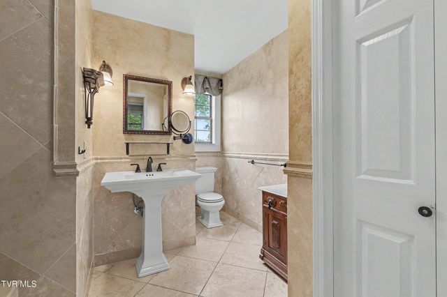 1417 Upland Avenue, Greeneville, TN 37743