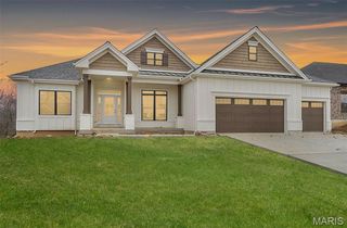 2425 Fiddler's Close Road 107 STB, Washington, MO 63090
