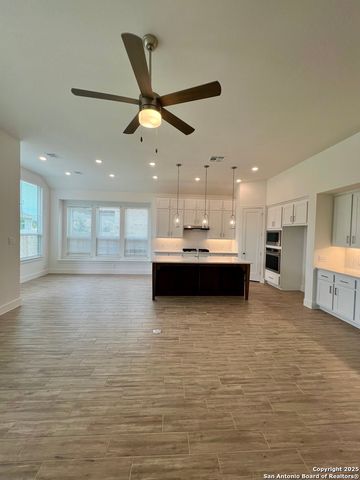 12431 Lanthimos, San Antonio, TX 78254