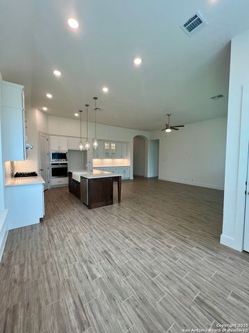 12431 Lanthimos, San Antonio, TX 78254