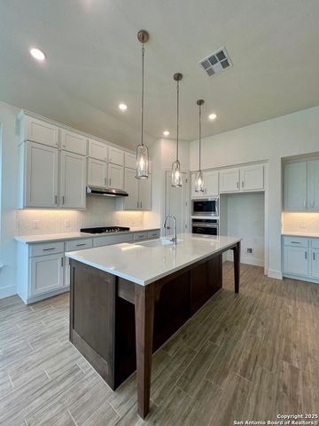 12431 Lanthimos, San Antonio, TX 78254