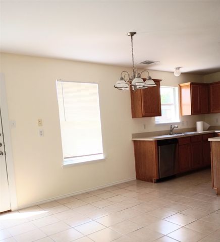 218 Jacob Court, Glenn Heights, TX 75154