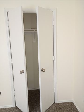 218 Jacob Court, Glenn Heights, TX 75154