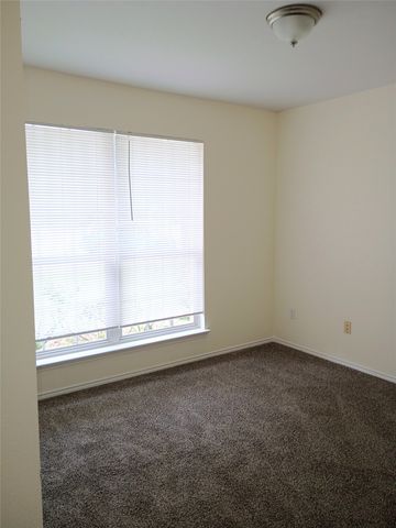 218 Jacob Court, Glenn Heights, TX 75154