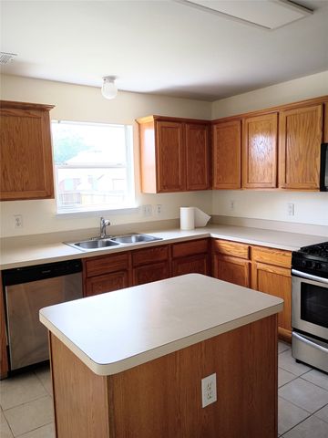 218 Jacob Court, Glenn Heights, TX 75154