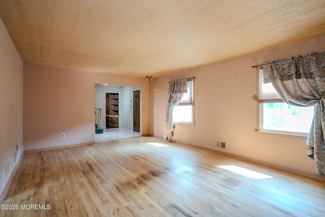 3308 Evergreen Lane, South Plainfield, NJ 07080
