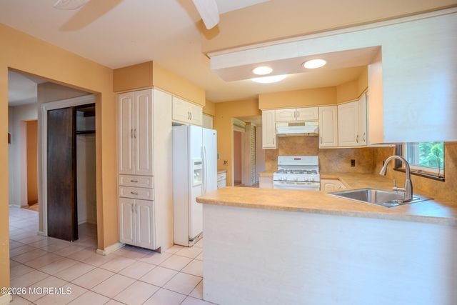 3308 Evergreen Lane, South Plainfield, NJ 07080