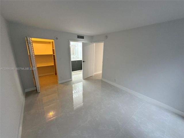 16919 N Bay Road 215, Sunny Isles Beach, FL 33160
