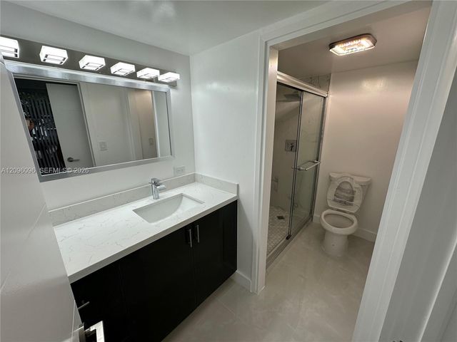 16919 N Bay Road 215, Sunny Isles Beach, FL 33160